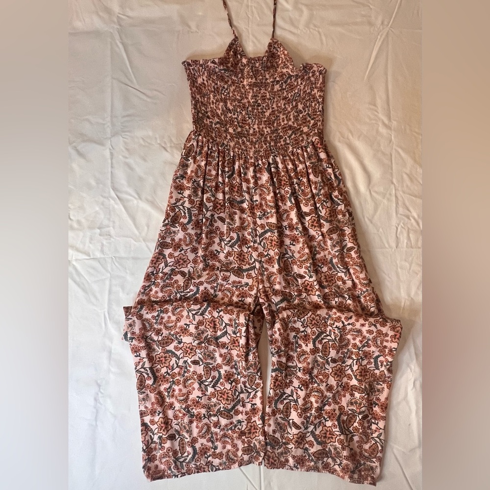 Patrons of Peace Floral Peach green Halter Jumpsuit! Size M